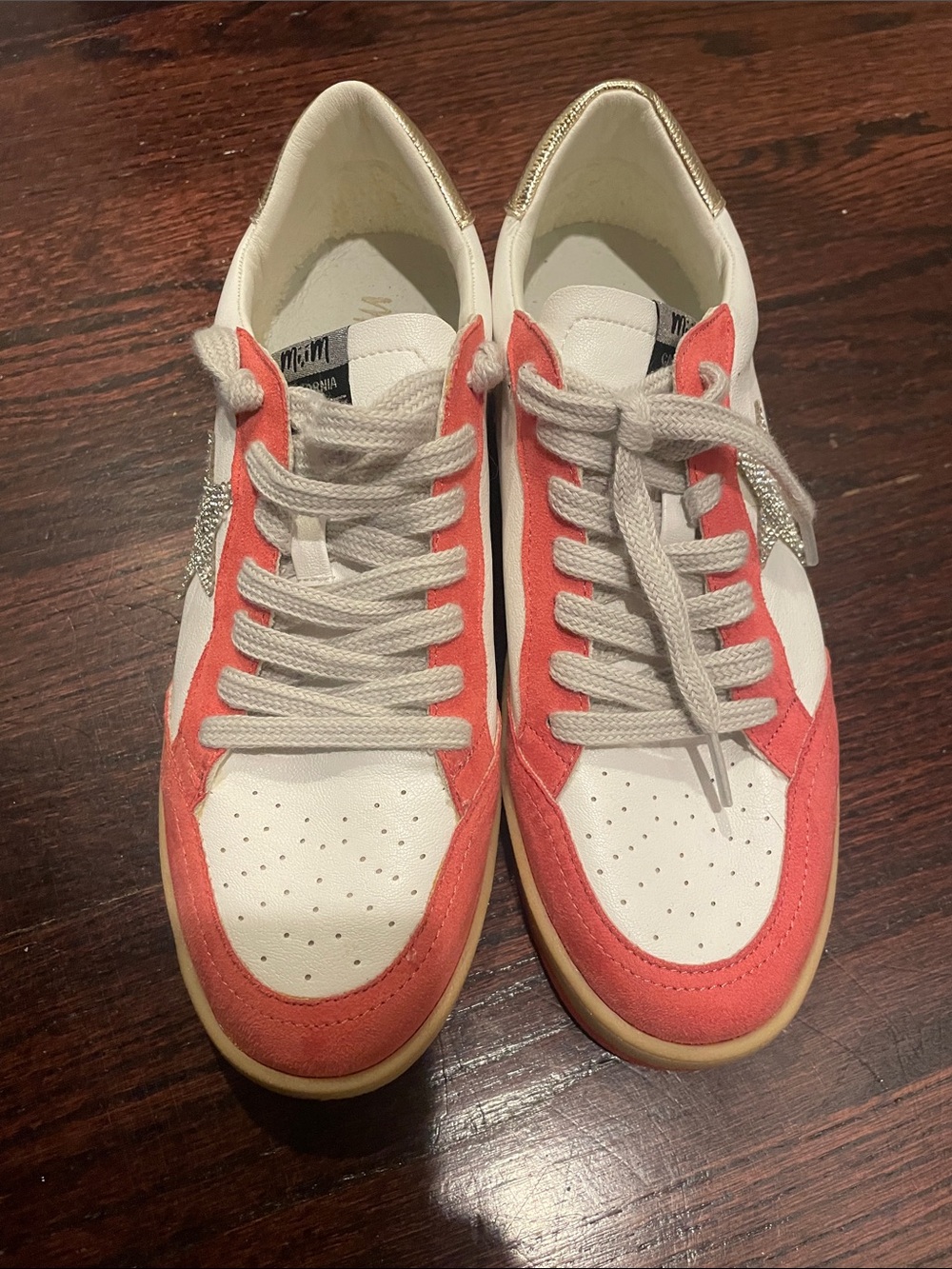 Mi.iM Coral and White Low-Top Sneakers with Silver Star Accent
